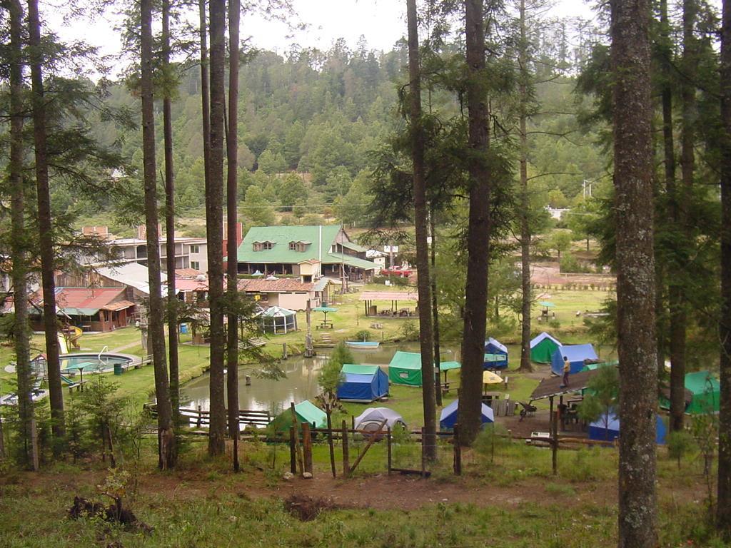 Club Tejamaniles Hotel Los Azufres Eksteriør billede
