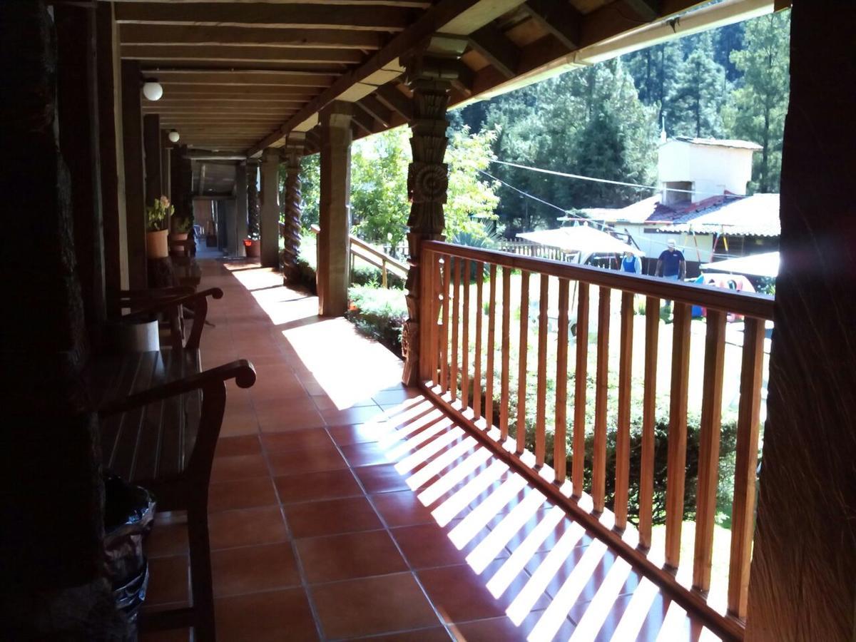 Club Tejamaniles Hotel Los Azufres Eksteriør billede